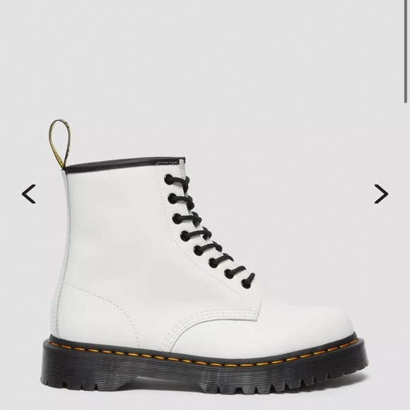 NWT DR. MARTENS 1460 BEX SMOOTH LEATHER LACE UP BOOTS - Picture 7 of 12